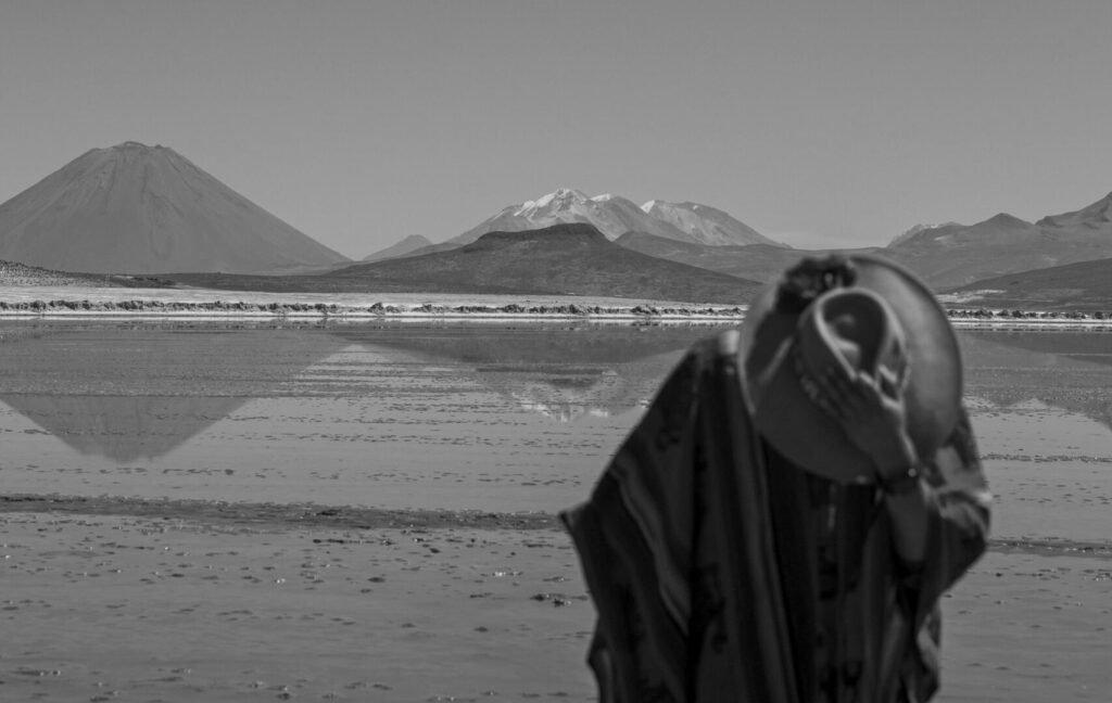 Vista del volcán Misti en Arequipa, destacando las experiencias de aventura y naturaleza de Perú Atractivo.